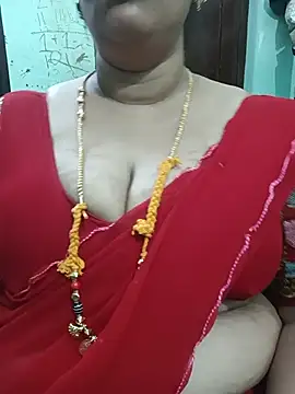 Snapshot of ashikaa_r chatting on July 28, 2026, 7:39 pm ashikaa r online show from July 28, 2026, 7:39 pm