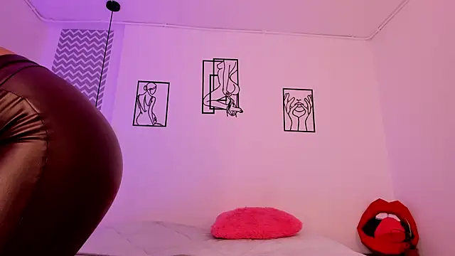 Snapshot of ari_amisi chatting on October 16, 2025, 5:47 pm ari amisi online show from October 16, 2025, 5:47 pm