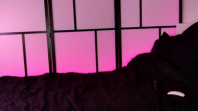 Snapshot of Allys_secret chatting on December 3, 2024, 1:32 pm Allys secret online show from December 3, 2024, 1:32 pm