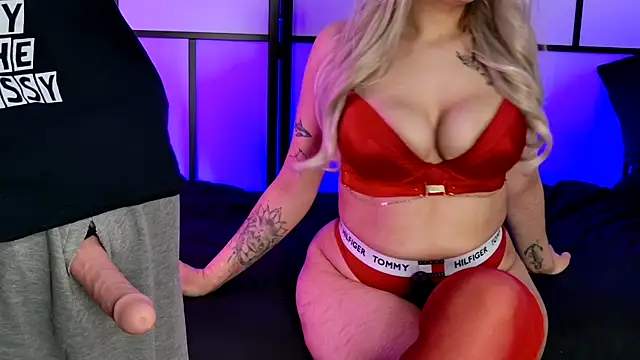 Snapshot of Allys_secret chatting on January 20, 2025, 7:04 pm Allys secret online show from January 20, 2025, 7:04 pm