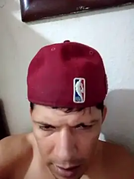 Snapshot of Alonsomadeira chatting on July 7, 2026, 12:31 pm Alonsomadeira online show from July 7, 2026, 12:31 pm