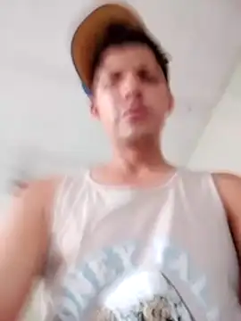 Snapshot of Alonsomadeira chatting on July 23, 2026, 1:19 am Alonsomadeira online show from July 23, 2026, 1:19 am