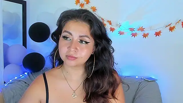 Snapshot of LiahDiaz chatting on December 3, 2024, 1:52 am LiahDiaz online show from December 3, 2024, 1:52 am