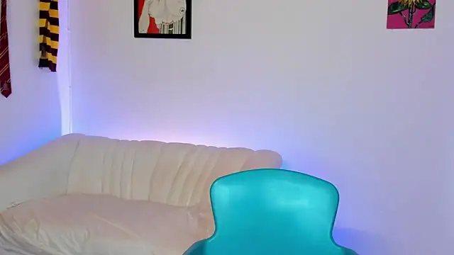 LiahDiaz online show from November 30, 2025, 7:40 pm