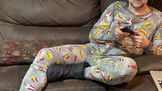 Snapshot of taboocanuck chatting on January 13, 2025, 7:43 am taboocanuck online show from January 13, 2025, 7:43 am