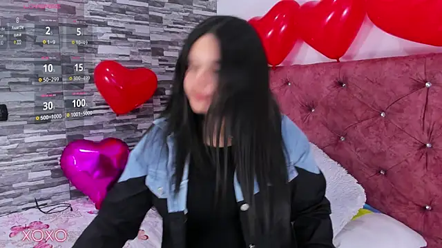 Snapshot of skyhotgirll chatting on February 14, 2025, 8:15 pm skyhotgirll online show from February 14, 2025, 8:15 pm