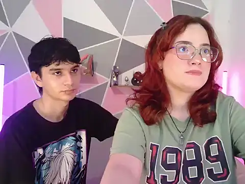 AndrewAnndCherry online show from December 3, 2025, 12:18 am