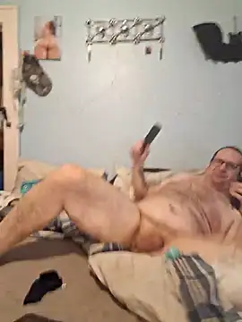 Snapshot of mcv131985 chatting on December 13, 2024, 10:30 am mcv131985 online show from December 13, 2024, 10:30 am