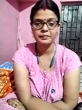 Snapshot of Hot_Pakhi chatting on December 20, 2024, 4:46 pm Hot Pakhi online show from December 20, 2024, 4:46 pm