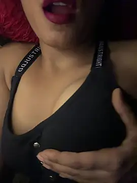 Hot Goldengirl online show from May 9, 2026, 7:19 pm