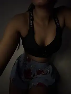 Hot Goldengirl online show from May 16, 2026, 7:56 pm