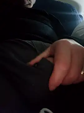 Snapshot of pagani5656 chatting on February 10, 2025, 3:24 am pagani5656 online show from February 10, 2025, 3:24 am