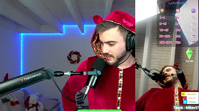 Snapshot of Mikev chatting on December 5, 2024, 7:17 pm Mikev online show from December 5, 2024, 7:17 pm