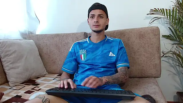 Jeffstyle18 online show from October 11, 2025, 8:51 pm