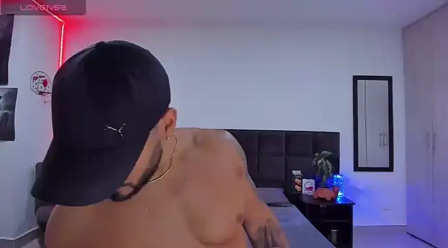 Alexander Martines online show from January 15, 2025, 11:51 pm