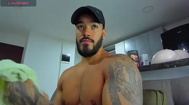 Alexander Martines online show from February 16, 2025, 10:54 pm