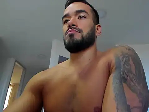 Alexander Martines online show from October 25, 2025, 9:20 pm