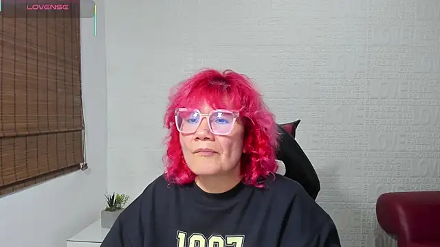 Snapshot of Salomeediaz_ chatting on March 15, 2025, 8:26 am Salomeediaz online show from March 15, 2025, 8:26 am