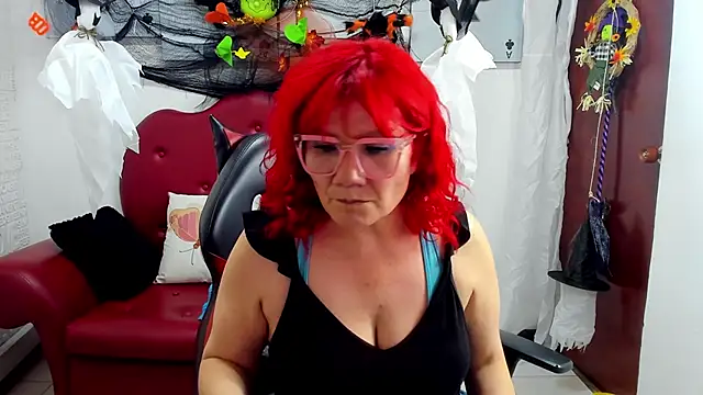 Salomeediaz  online show from October 21, 2025, 9:04 pm