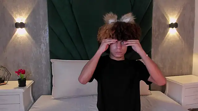 Alexiis Etereo online show from March 2, 2026, 7:32 pm