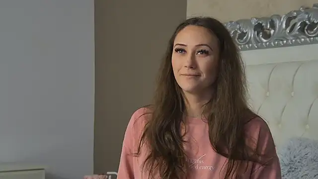 AliceMunro online show from November 4, 2025, 5:01 pm