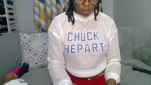 Petite 254 online show from March 11, 2026, 1:55 am