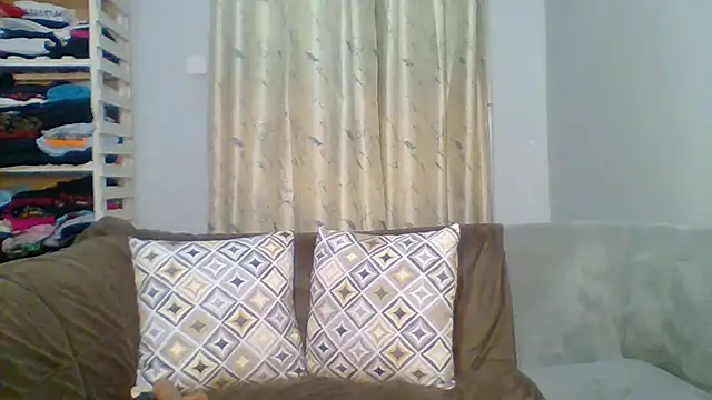 Petite 254 online show from May 29, 2026, 10:19 pm