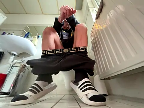 Snapshot of Germankink chatting on October 19, 2025, 10:05 am Germankink online show from October 19, 2025, 10:05 am