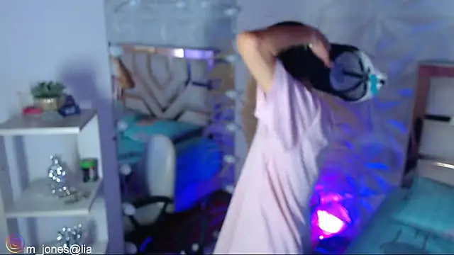 Jonesliam23 online show from February 24, 2026, 7:12 pm