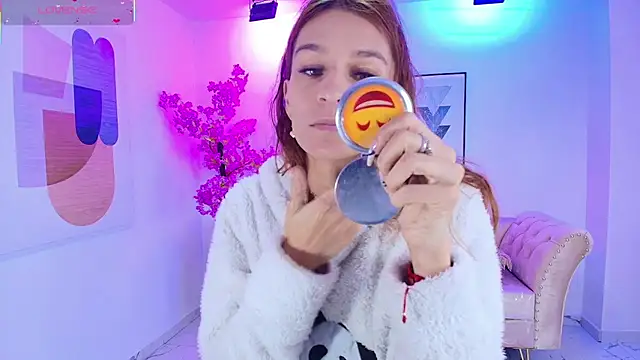 Snapshot of Tamara_slimx chatting on October 19, 2025, 3:40 am Tamara slimx online show from October 19, 2025, 3:40 am