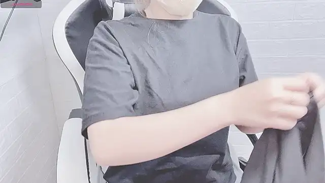 JessicaKale online show from March 5, 2025, 2:12 pm