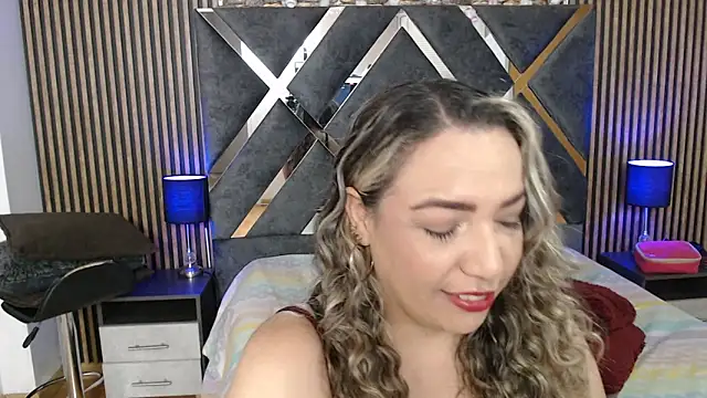 Snapshot of marie_hss chatting on June 18, 2026, 7:29 pm marie hss online show from June 18, 2026, 7:29 pm