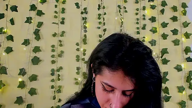 Snapshot of Natasha_Nasty2 chatting on February 3, 2025, 6:28 pm Natasha Nasty2 online show from February 3, 2025, 6:28 pm