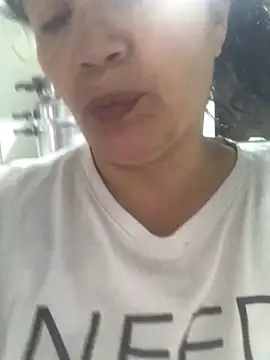 Sweeetness Milf online show from January 26, 2025, 10:35 pm