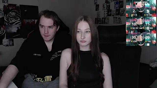 Snapshot of camcoupbang chatting on October 3, 2025, 12:18 am camcoupbang online show from October 3, 2025, 12:18 am