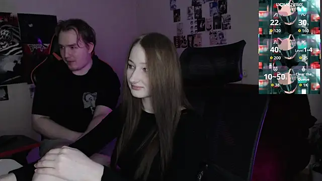 Snapshot of camcoupbang chatting on November 21, 2025, 12:32 am camcoupbang online show from November 21, 2025, 12:32 am