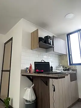 Snapshot of LauraCadwell chatting on January 26, 2025, 5:34 pm LauraCadwell online show from January 26, 2025, 5:34 pm