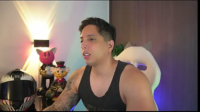 Snapshot of appolo_allen chatting on October 13, 2025, 12:10 am appolo allen online show from October 13, 2025, 12:10 am