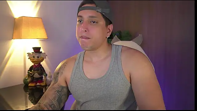 Snapshot of appolo_allen chatting on November 8, 2025, 3:18 am appolo allen online show from November 8, 2025, 3:18 am