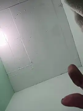 Snapshot of Luisf1267 chatting on February 21, 2026, 4:19 pm Luisf1267 online show from February 21, 2026, 4:19 pm