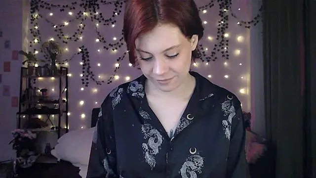 Snapshot of Your_Corvus chatting on December 5, 2024, 6:32 am Your Corvus online show from December 5, 2024, 6:32 am