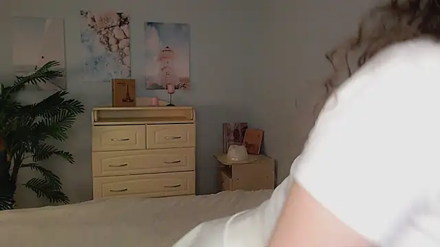 cosmosbaby online show from September 13, 2025, 2:50 pm