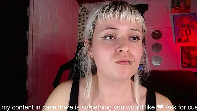 NEXT DOOR GIRL  online show from February 5, 2025, 5:09 am