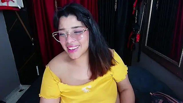 AvaLusty online show from December 12, 2024, 8:53 pm