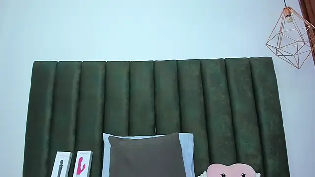 ThailyCherry online show from October 1, 2025, 7:09 pm