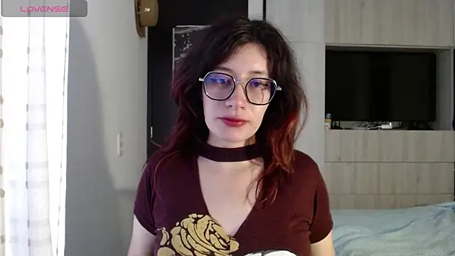 mariana124- online show from February 22, 2025, 12:40 pm