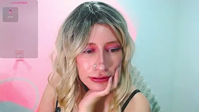 mariana124- online show from February 15, 2026, 1:02 am