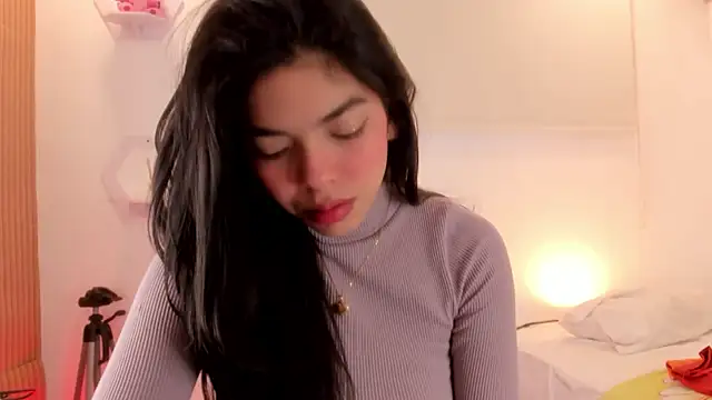 meganrossee69 online show from April 24, 2026, 11:34 am