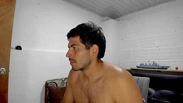 Snapshot of Himoreno25 chatting on January 16, 2025, 1:58 am Himoreno25 online show from January 16, 2025, 1:58 am