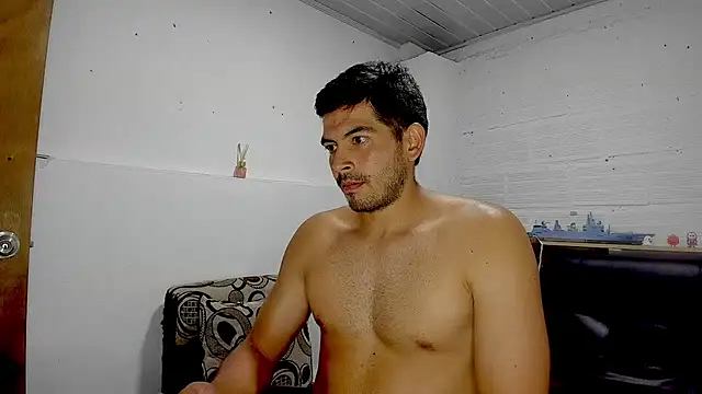 Snapshot of Himoreno25 chatting on February 19, 2025, 11:04 pm Himoreno25 online show from February 19, 2025, 11:04 pm